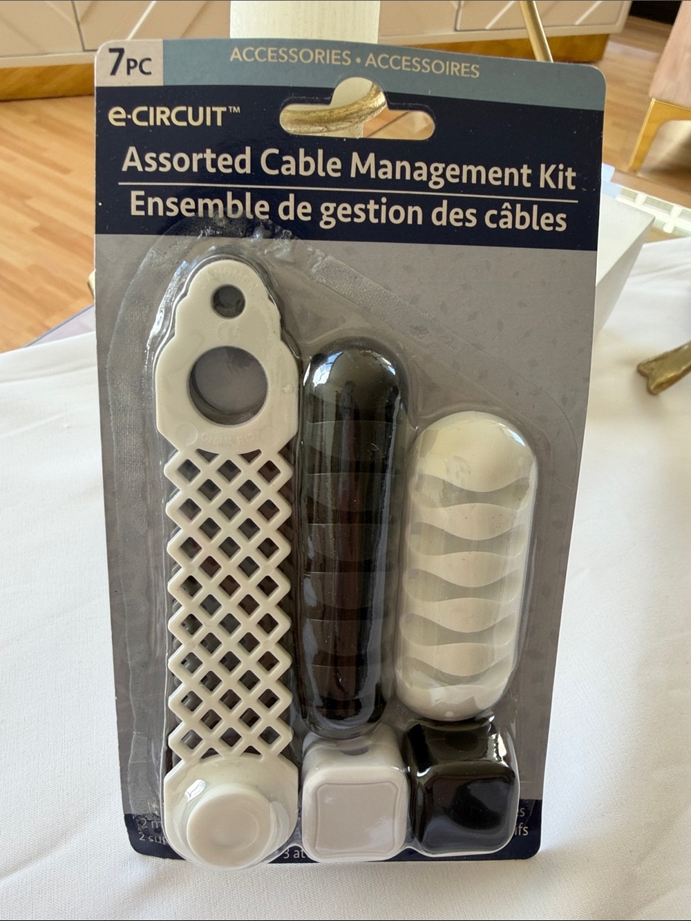 Black & White Assorted Cable Management Kit